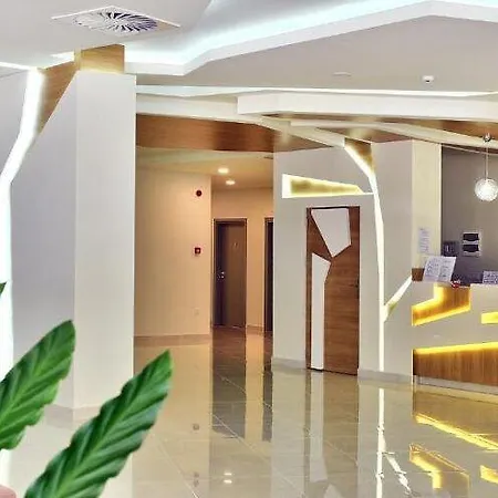 ホテル Grifid Foresta (adults Only) 3*